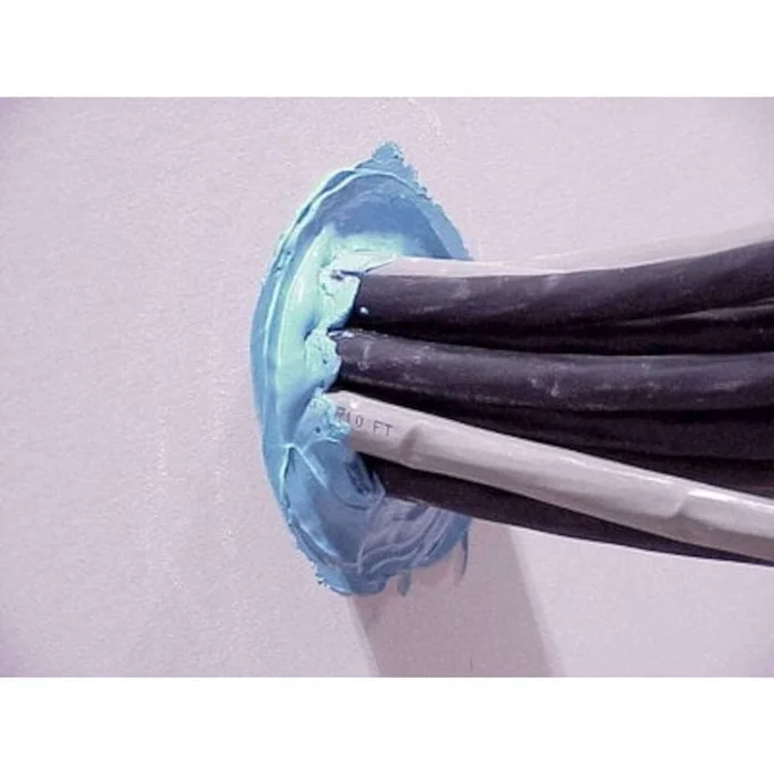 10.1oz Fire Barrier FD 150 Blue Acrylic Latex Sealant 1684018