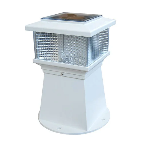 Dock Edge 96-264-F Solar Piling Light