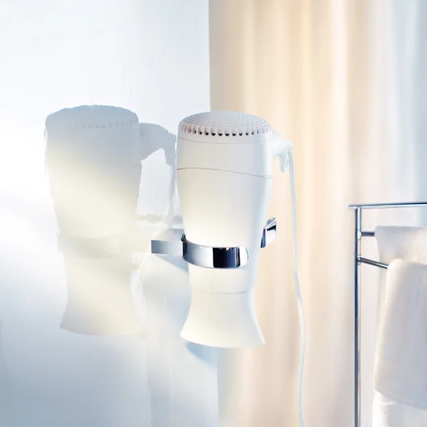 Smedbo Air Hairdryer And Straightener Chrome Holder – AK323